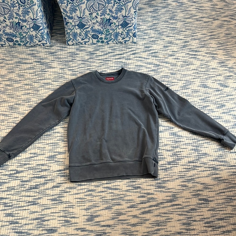 Supreme Sweatshirt